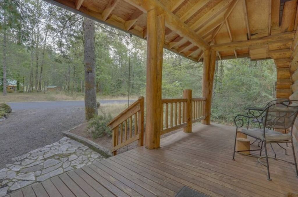 Photo of Patio Balcony in Mount Hood Village