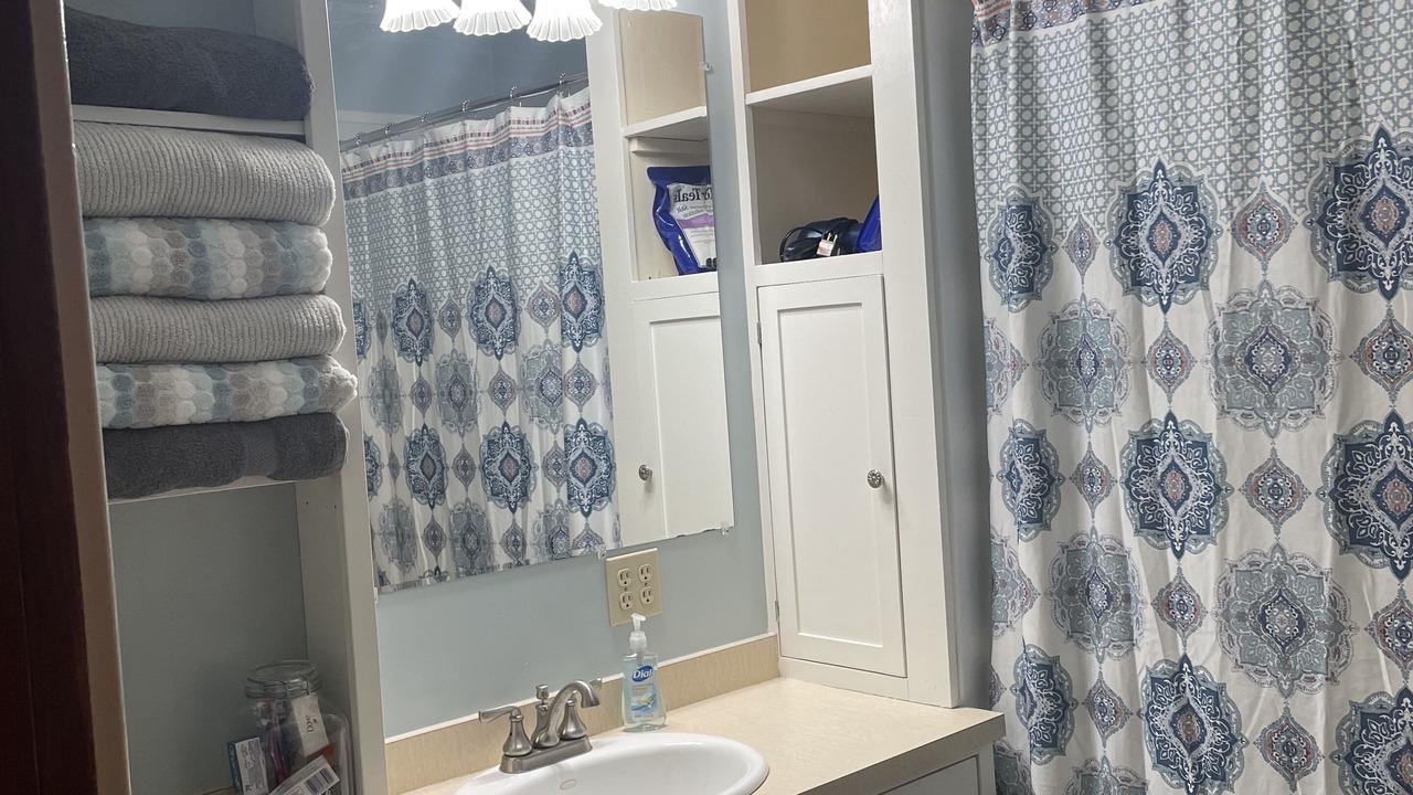 Photo of Bathroom in Eldora