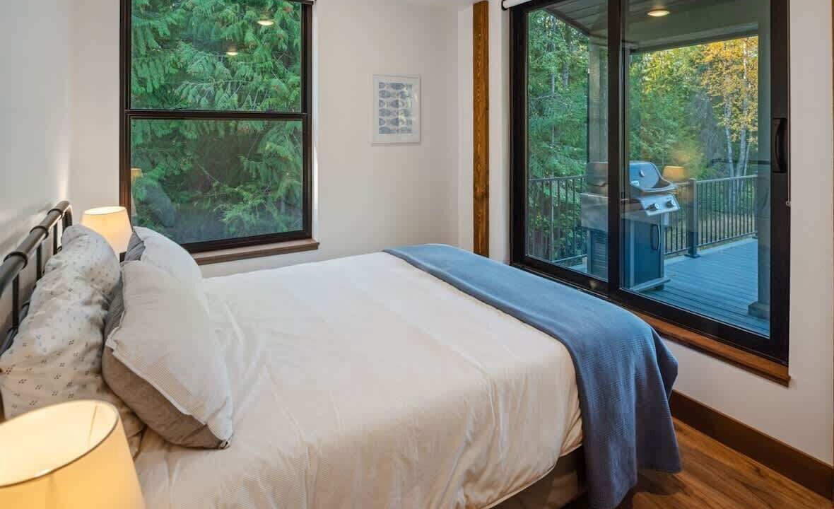 Photo of Bedroom in Sandpoint