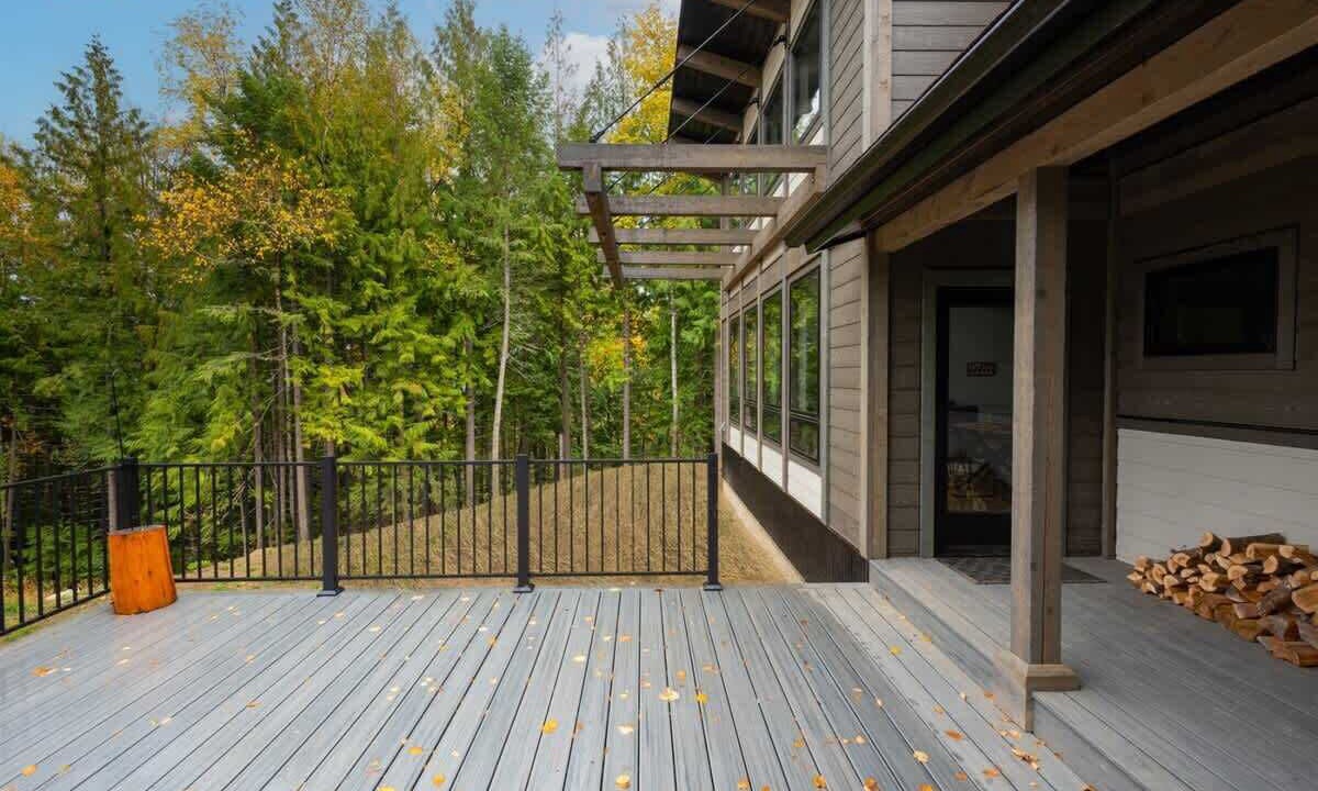 Photo of Patio Balcony in Sandpoint