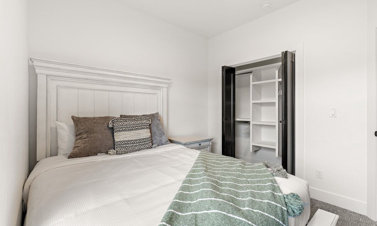 Photo of Bedroom in Garden City
