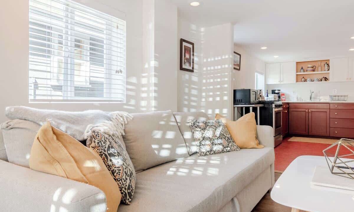 Photo of Livingroom in West Woodland