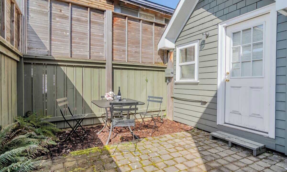 Photo of Outdoor in West Woodland