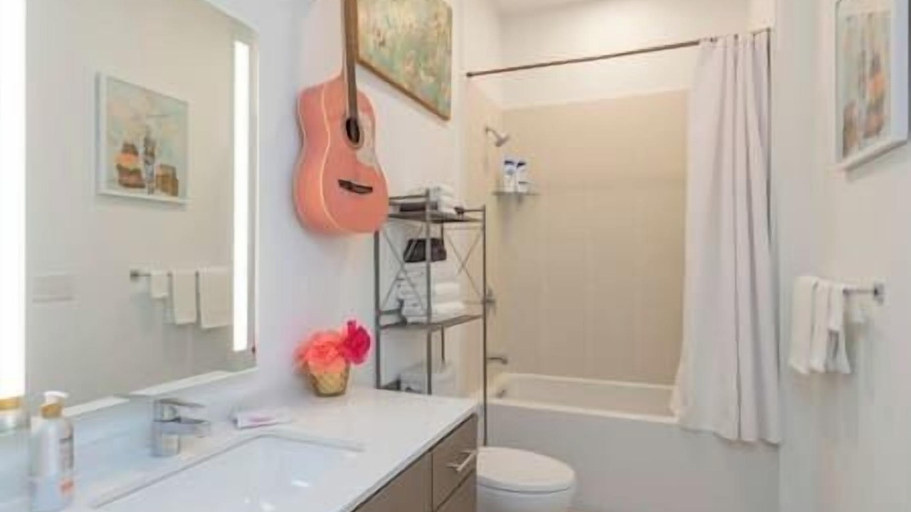 Photo of Bathroom in Edgehill