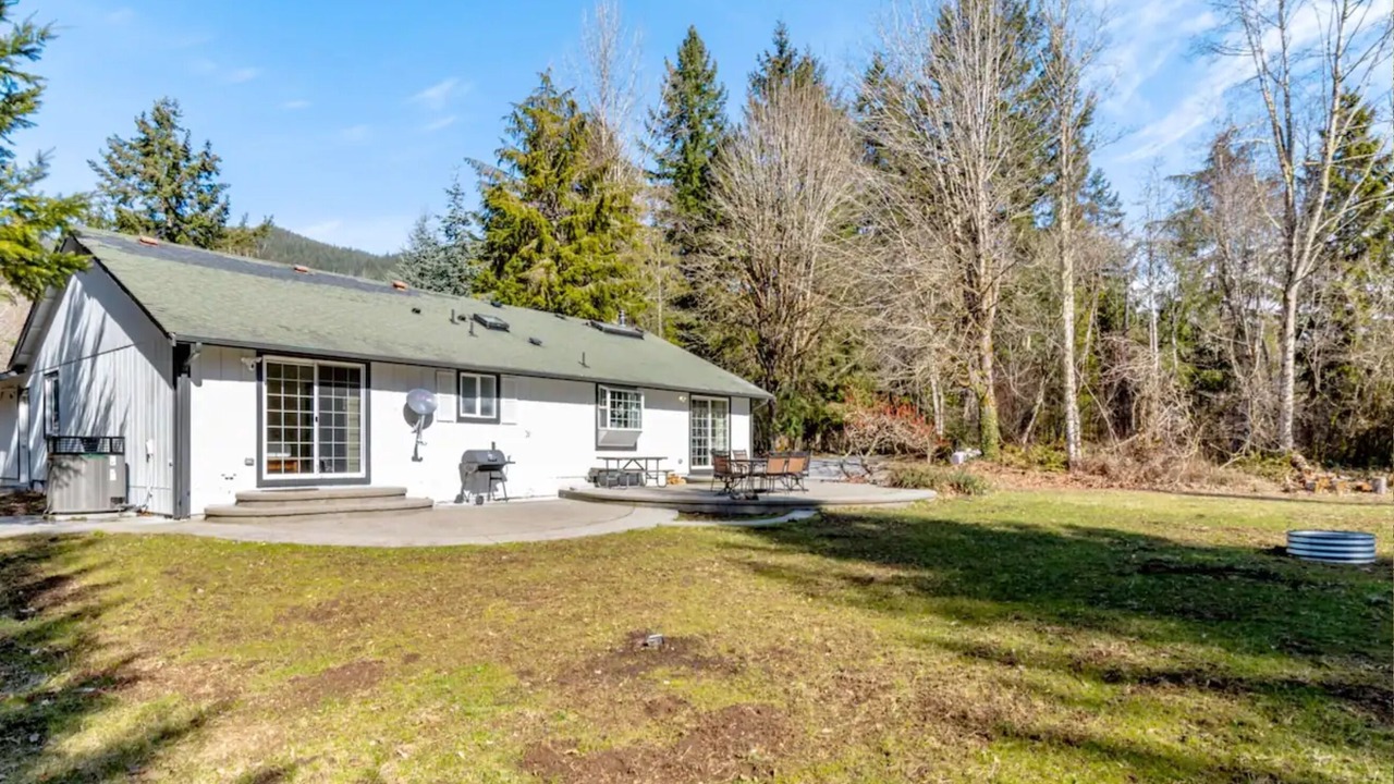 Photo of Outdoor in Pierce County
