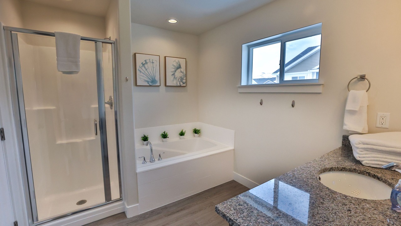 Photo of Bathroom in Garden City
