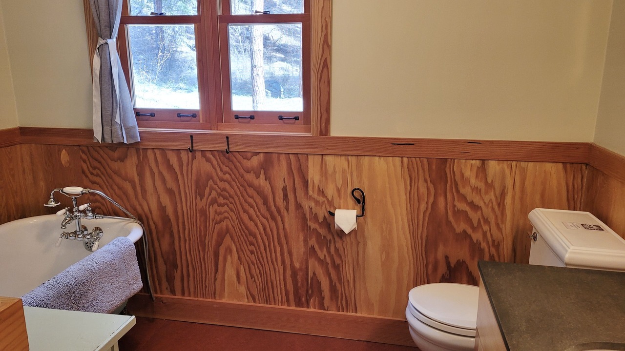 Photo of Bathroom in Mazama