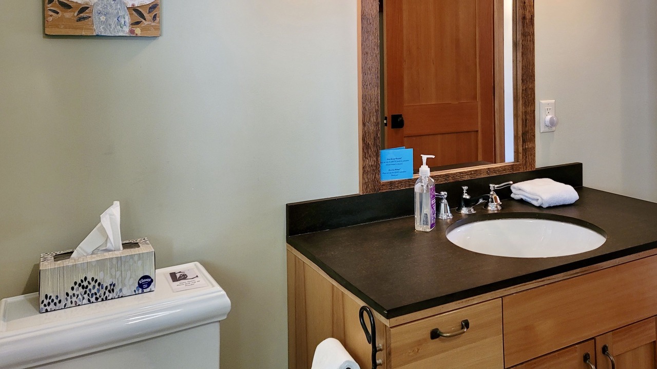 Photo of Bathroom in Mazama