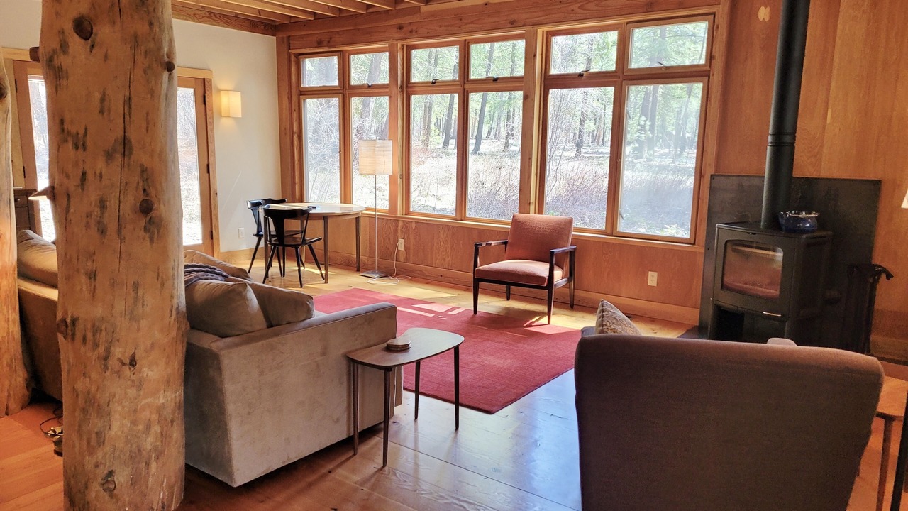 Photo of Livingroom in Mazama