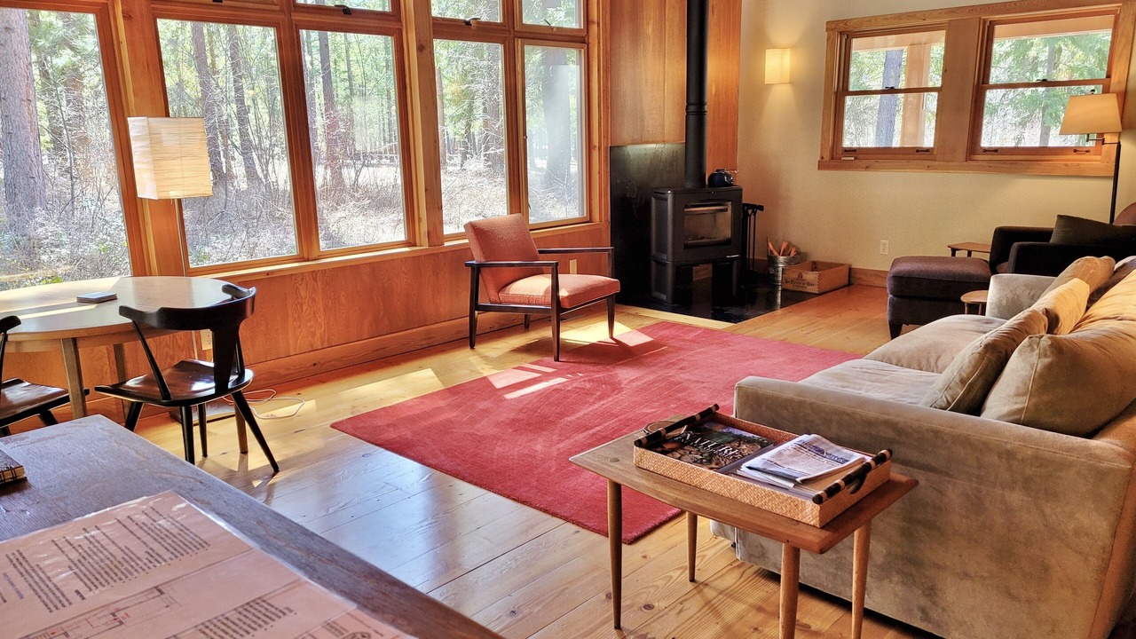 Photo of Livingroom in Mazama