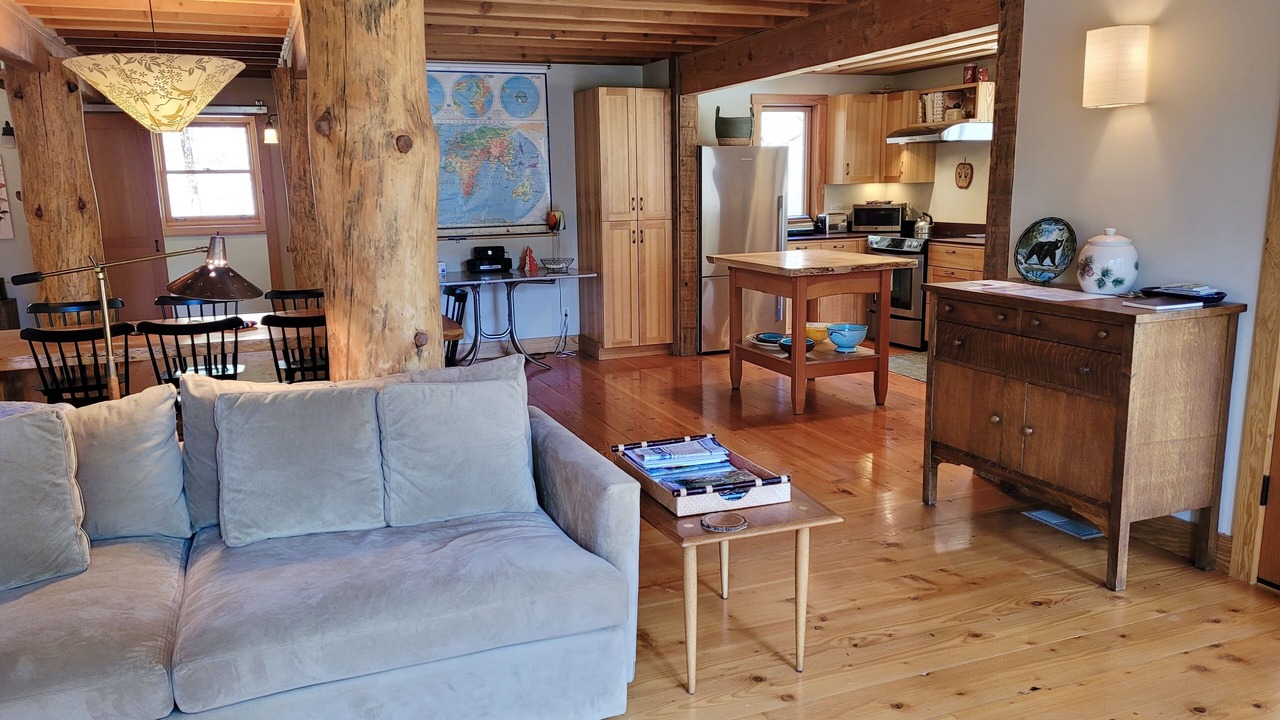 Photo of Livingroom in Mazama