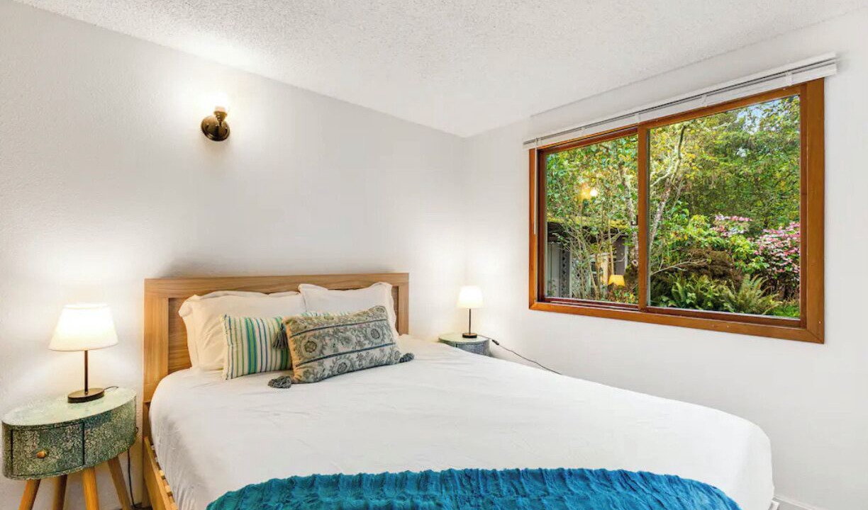 Photo of Bedroom in Hansville