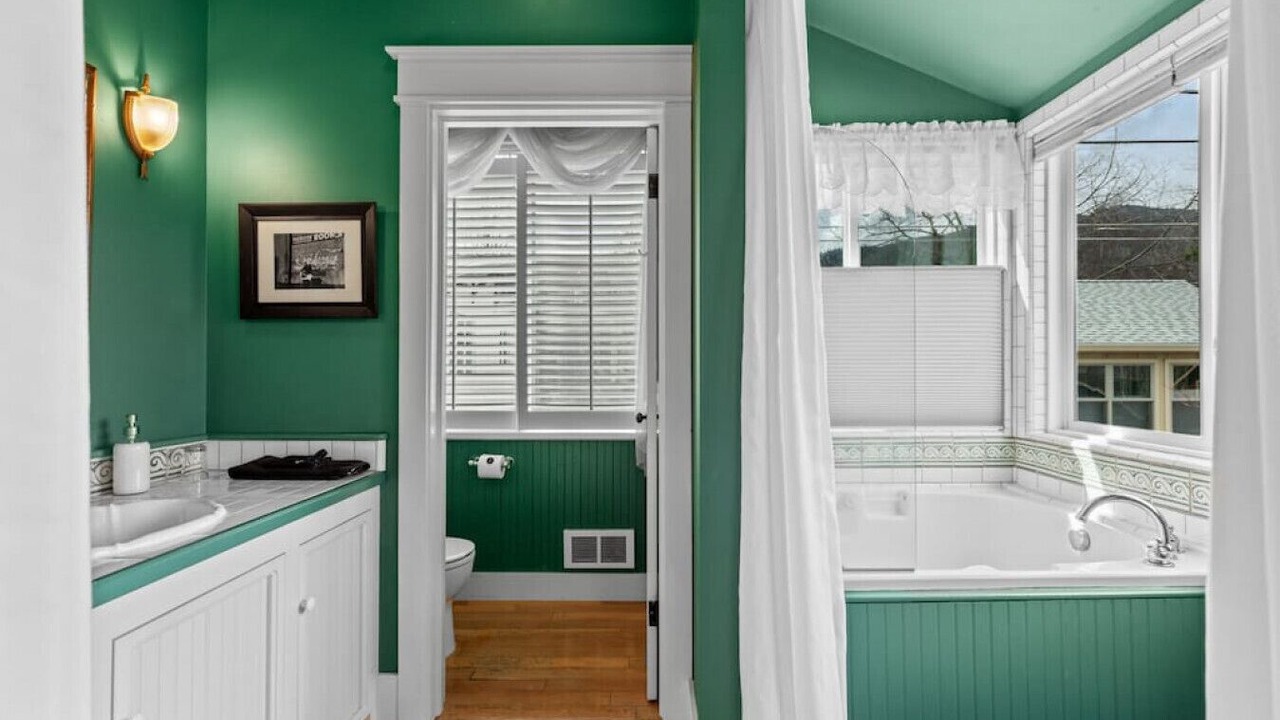 Photo of Bathroom in Historic Railroad District