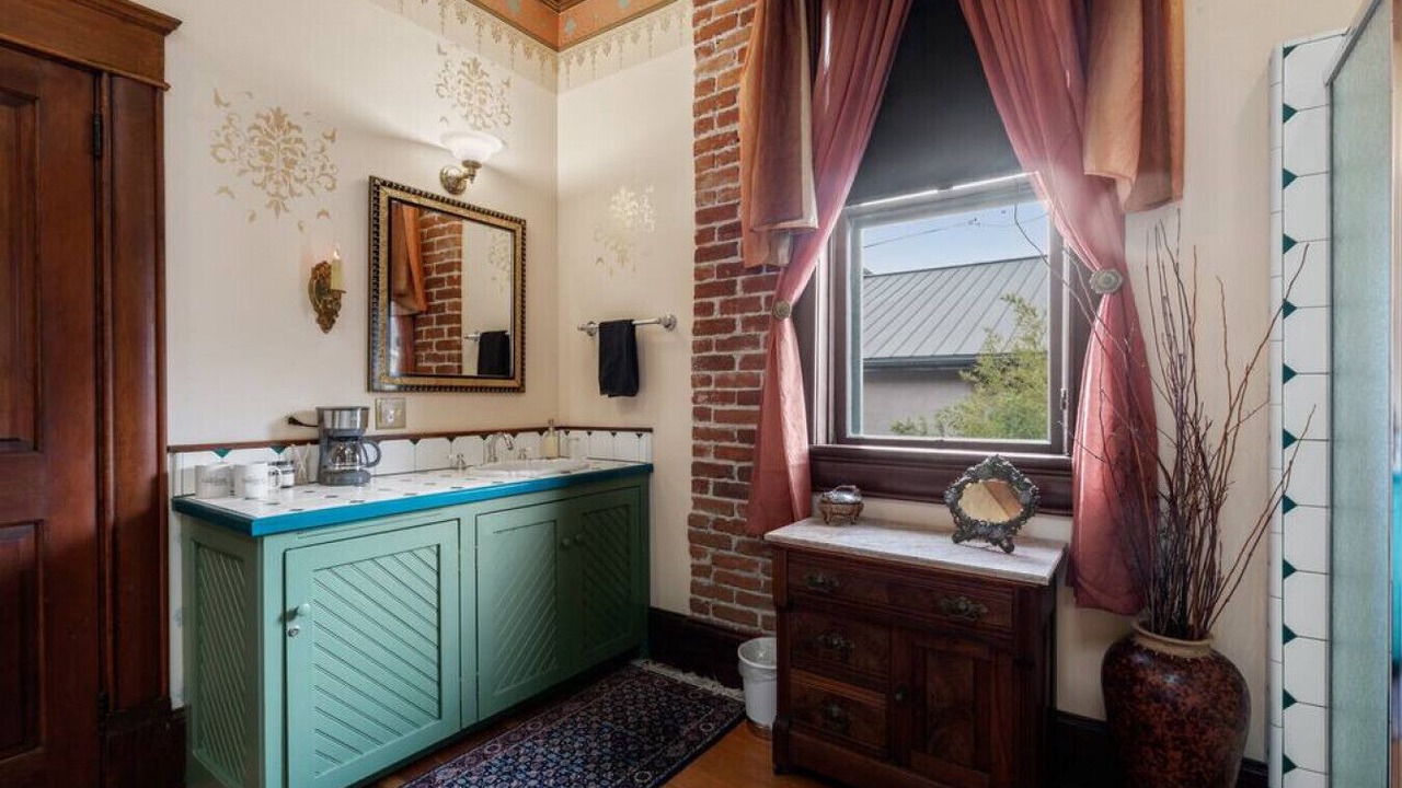 Photo of Bathroom in Historic Railroad District