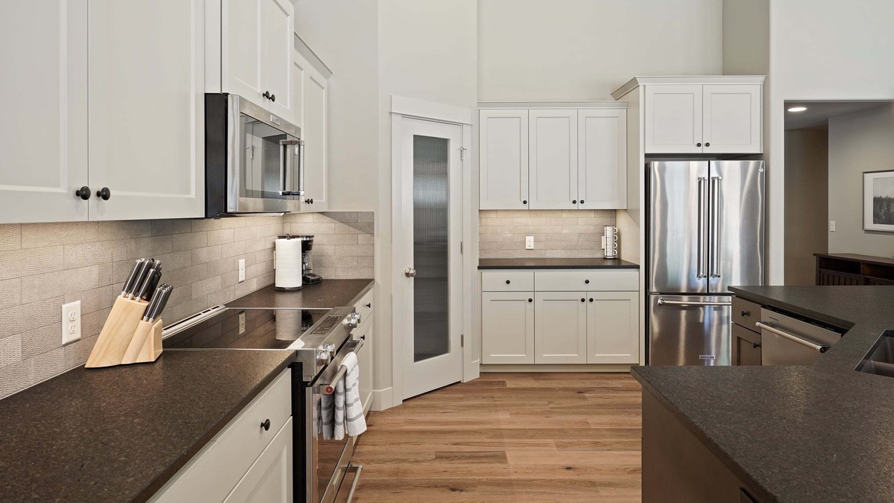 Photo of Kitchen in Deschutes River Woods