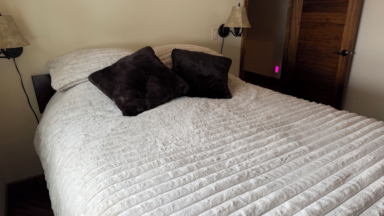 Photo of Bedroom in Cataldo