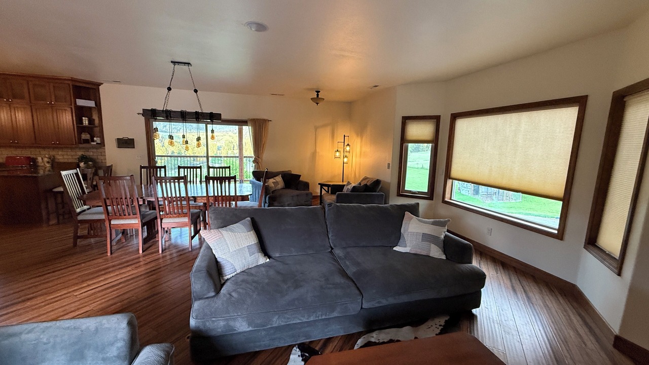 Photo of Livingroom in Cataldo