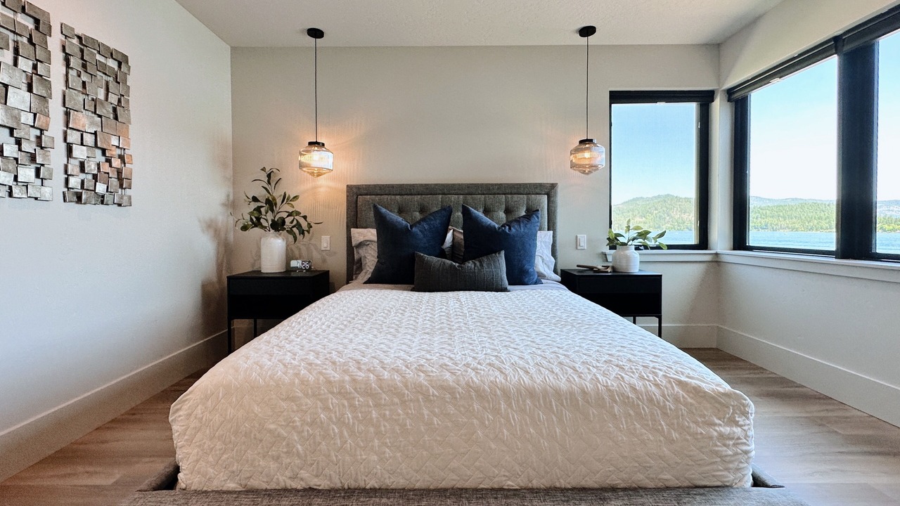 Photo of Bedroom in Sandpoint