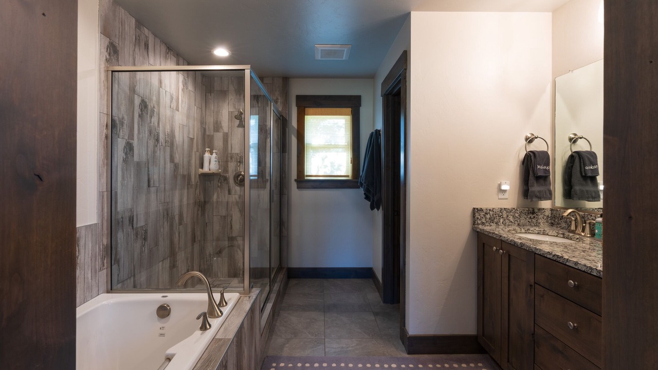 Photo of Bathroom in Victor