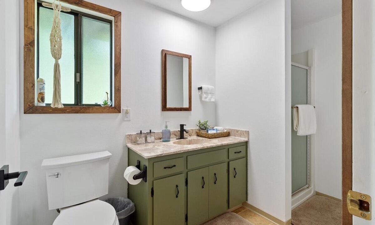 Photo of Bathroom in Shady Cove