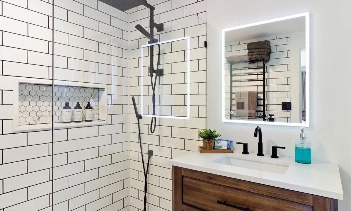 Photo of Bathroom in Shady Cove