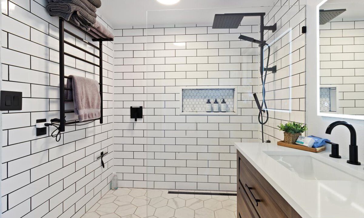 Photo of Bathroom in Shady Cove