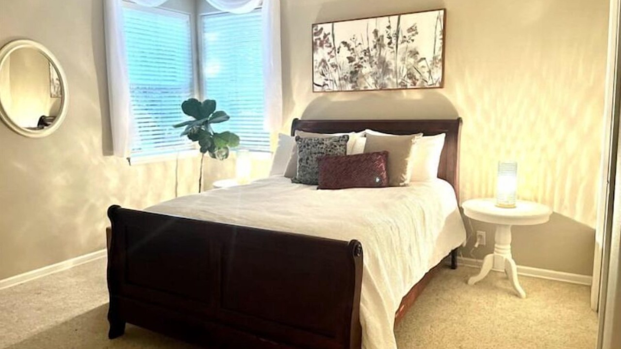 Photo of Bedroom in Newberg