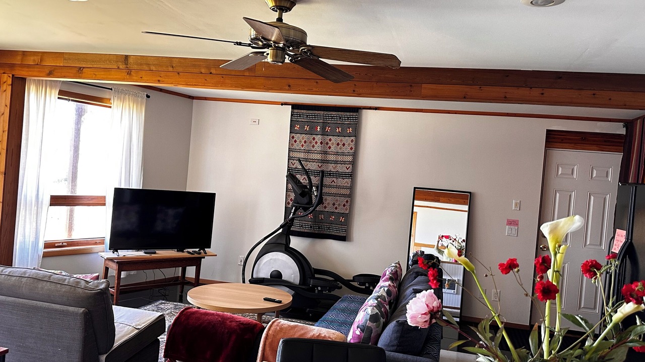 Photo of Livingroom in Oak Harbor