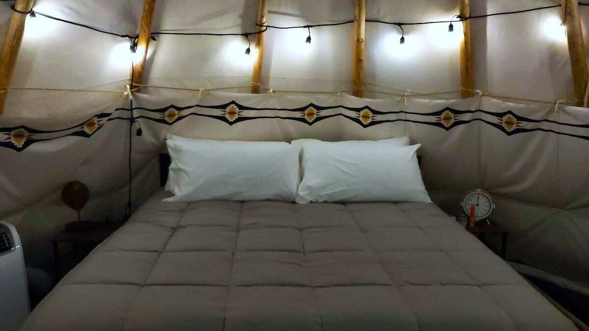 Photo of Bedroom in Cave Junction
