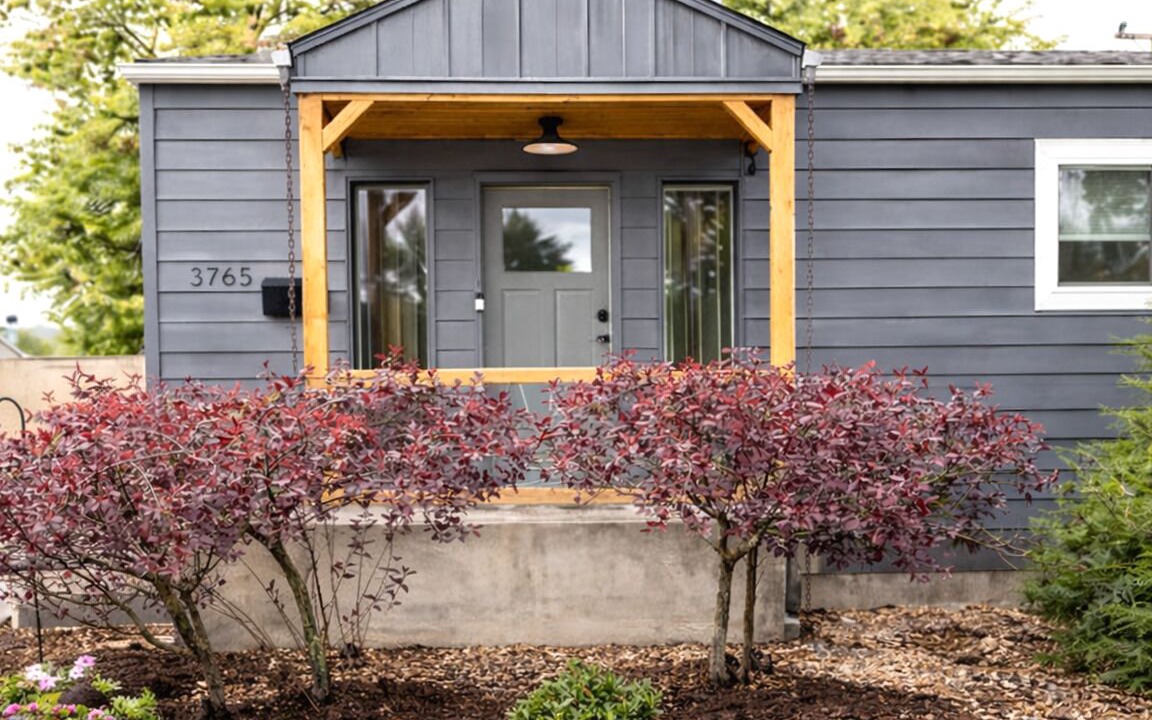 Photo of Outdoor in Depot Bench