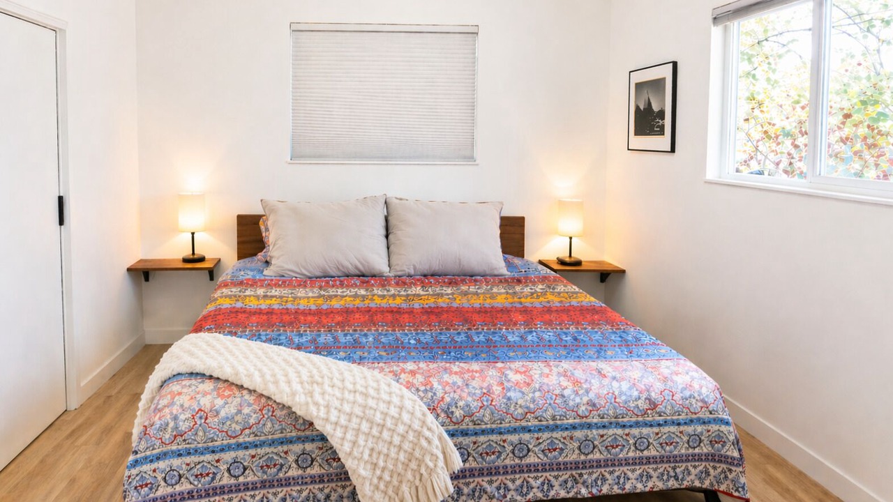 Photo of Bedroom in Depot Bench