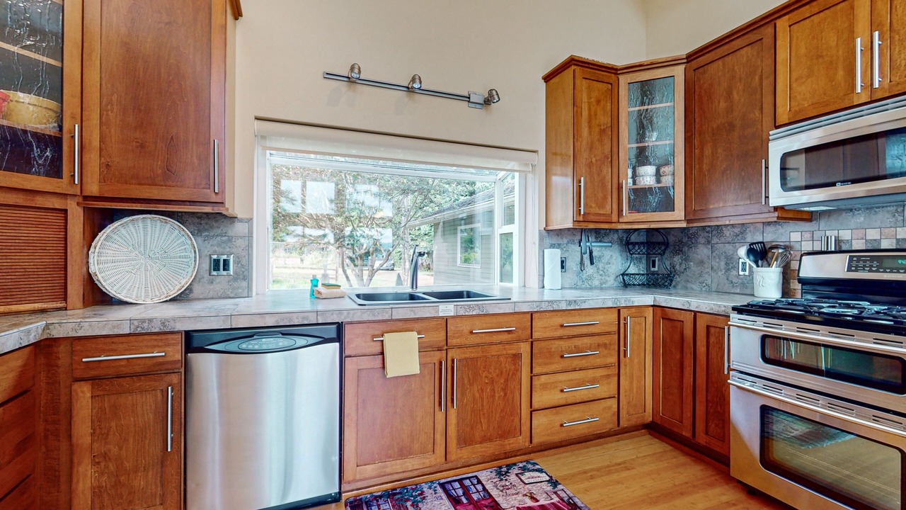 Photo of Kitchen in Coupeville