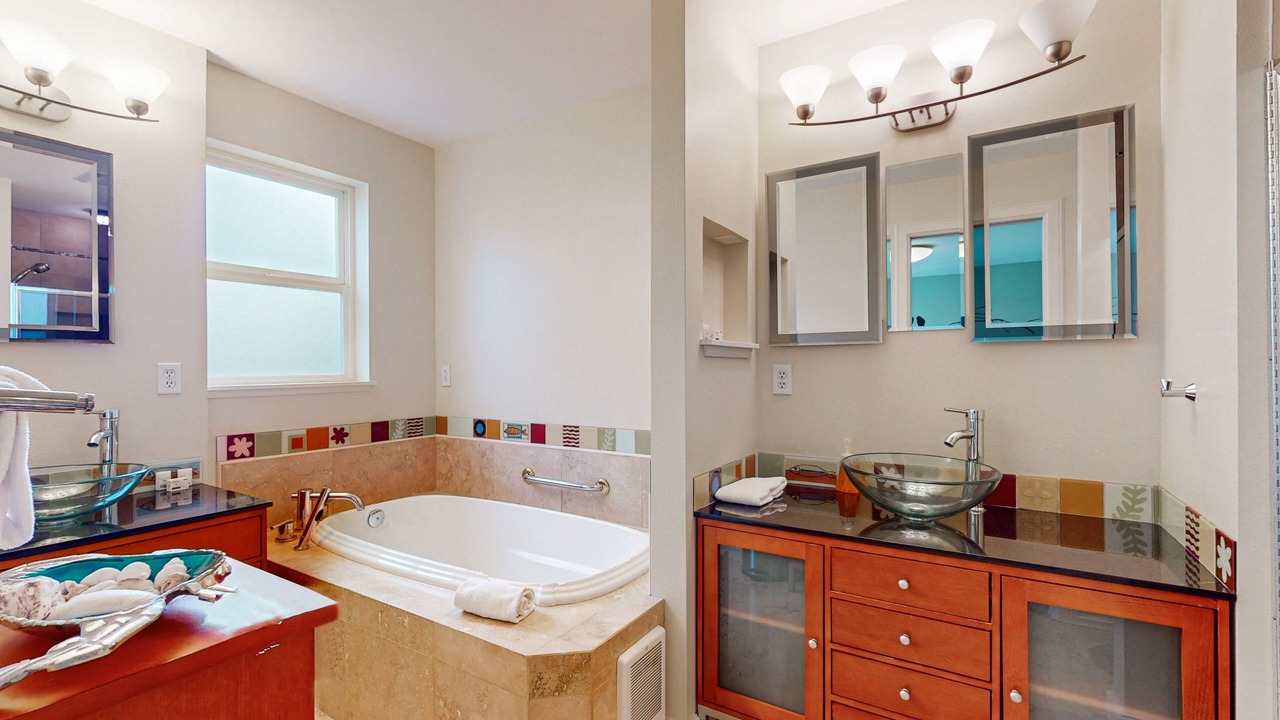 Photo of Bathroom in Coupeville