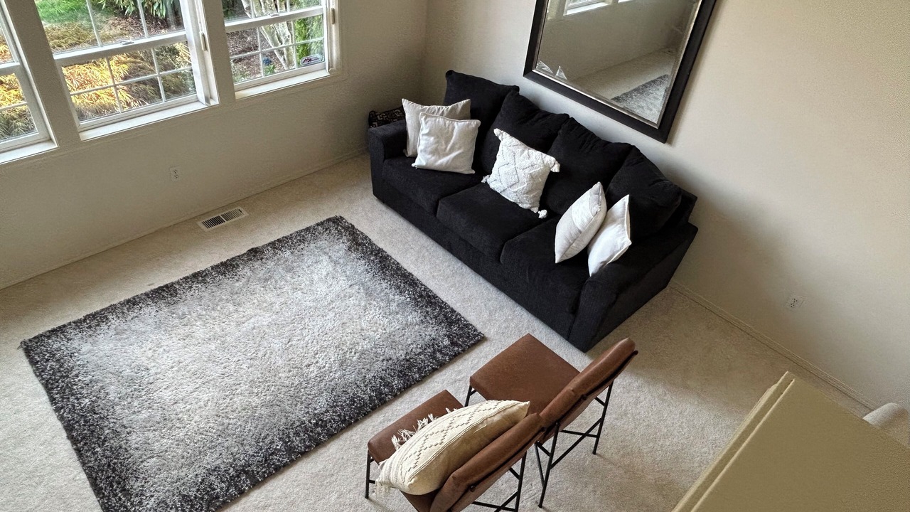 Photo of Livingroom in Northeast Tacoma