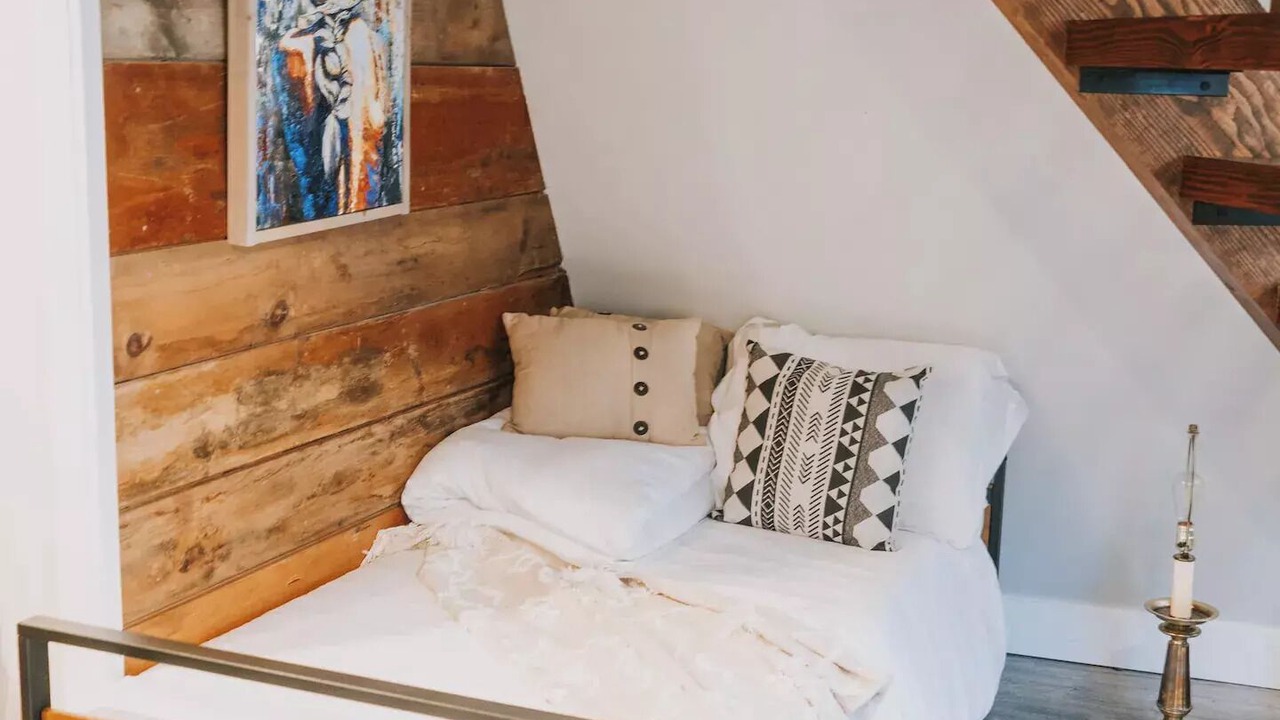 Photo of Bedroom in Gold Bar