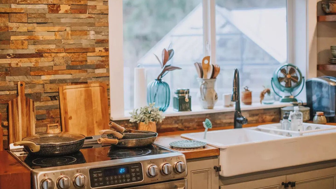 Photo of Kitchen in Gold Bar