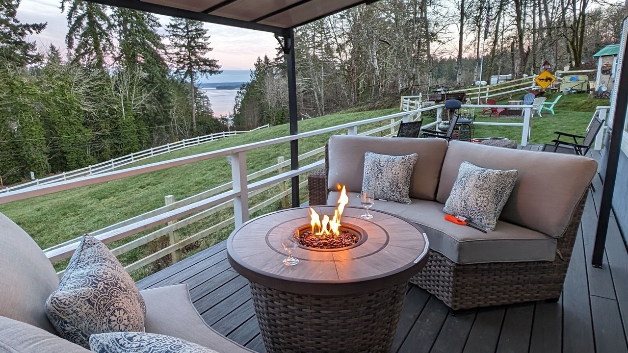 Photo of Patio Balcony in Longbranch
