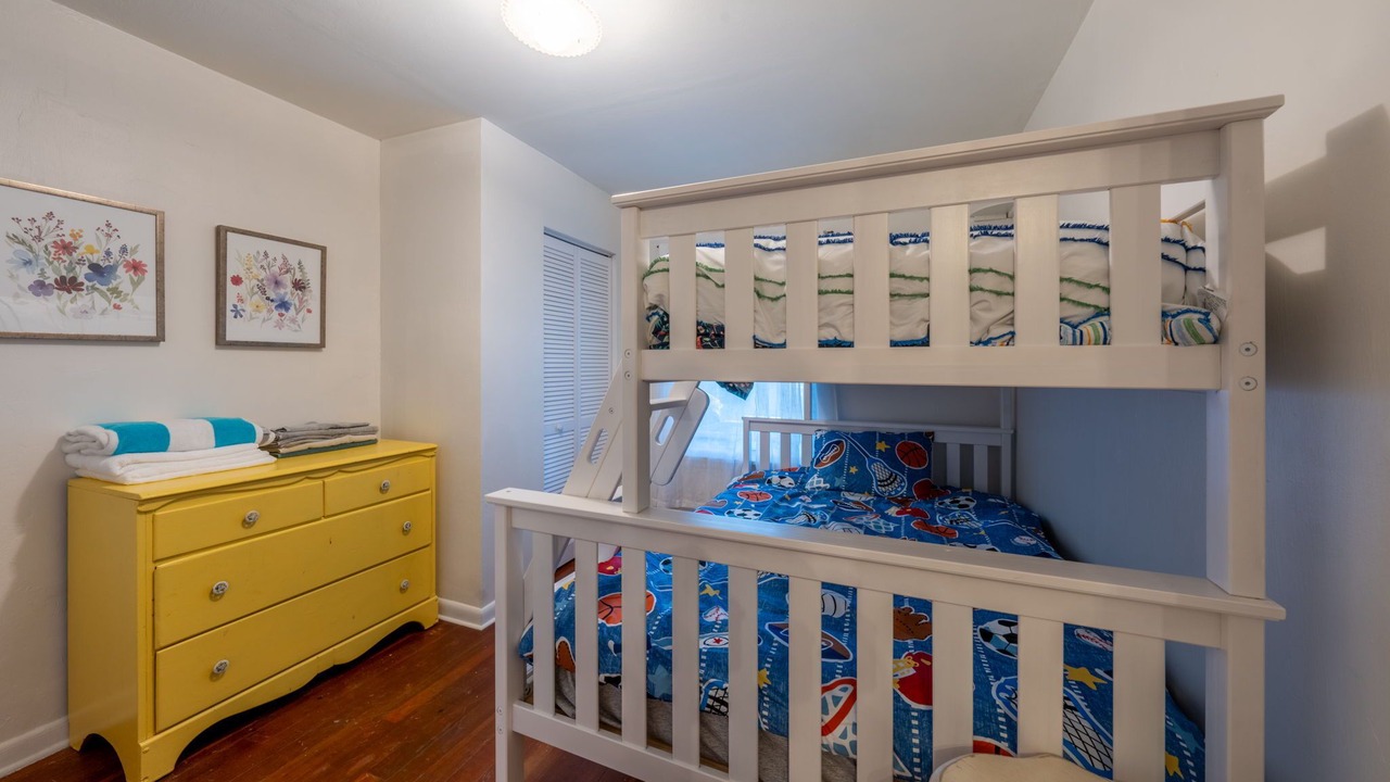 Photo of Bedroom in Longbranch