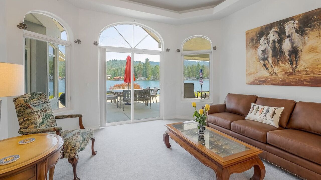 Photo of Livingroom in Post Falls