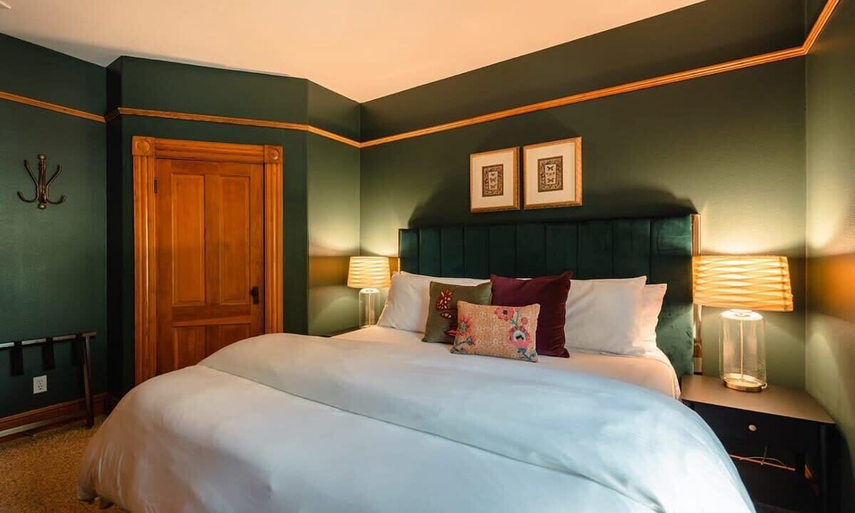 Photo of Bedroom in Historic Railroad District