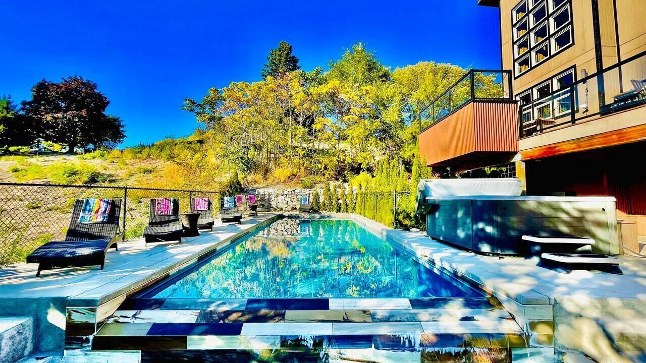 Photo of Outdoor in Manson