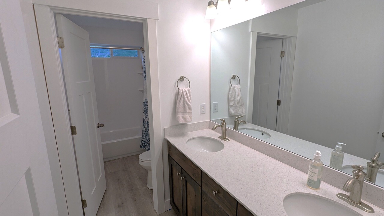 Photo of Bathroom in Sweetwater