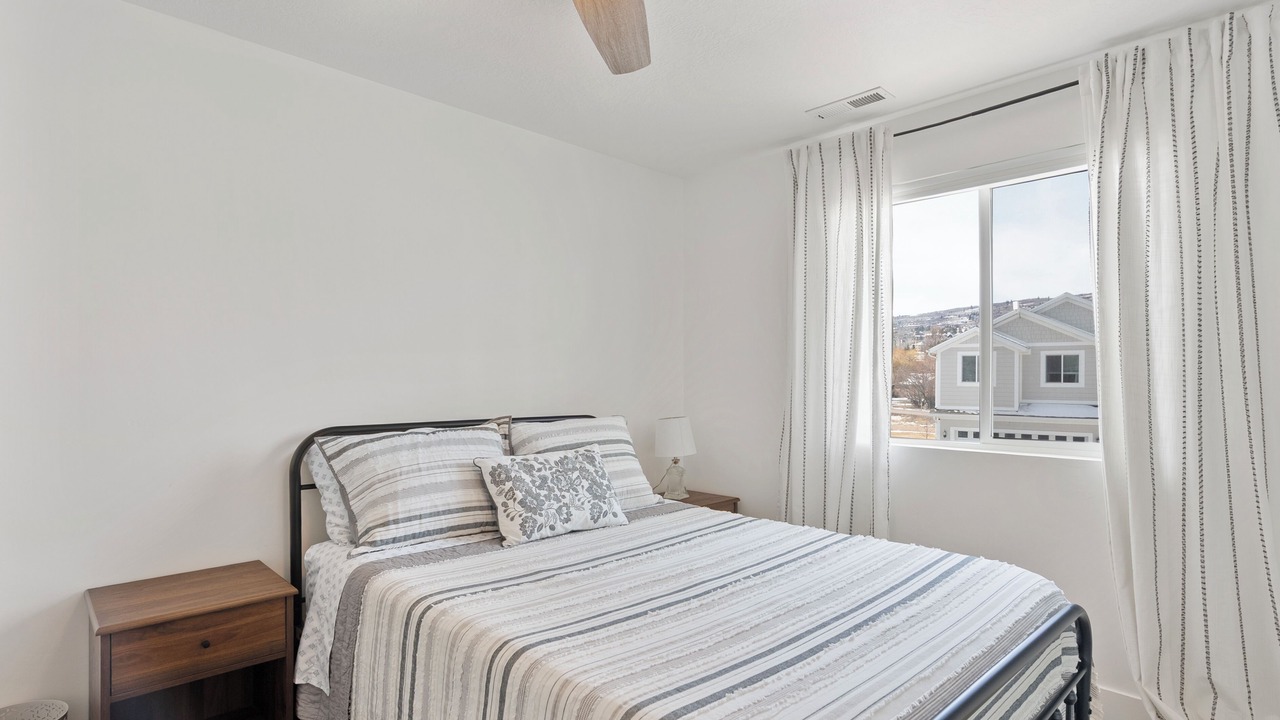 Photo of Bedroom in Sweetwater