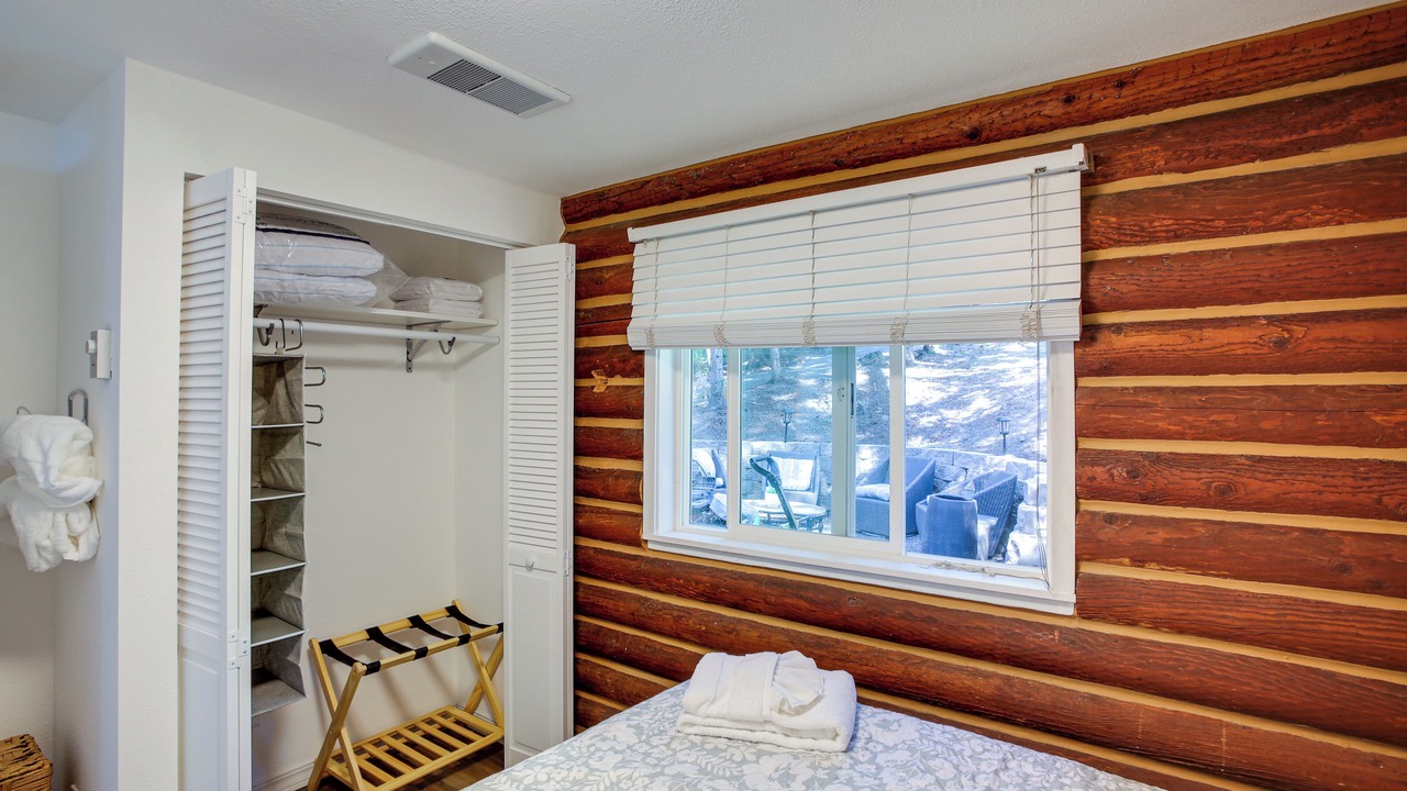 Photo of Bedroom in Rockford Bay