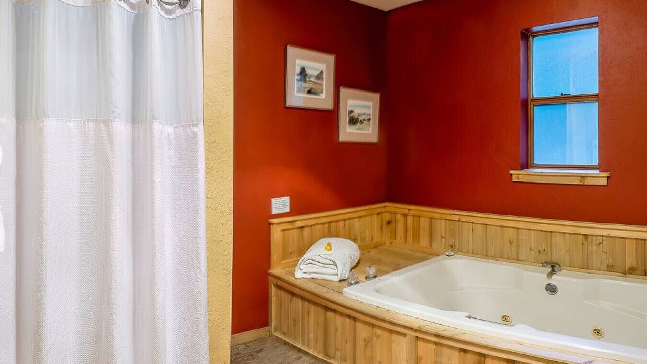 Photo of Bathroom in Ashland