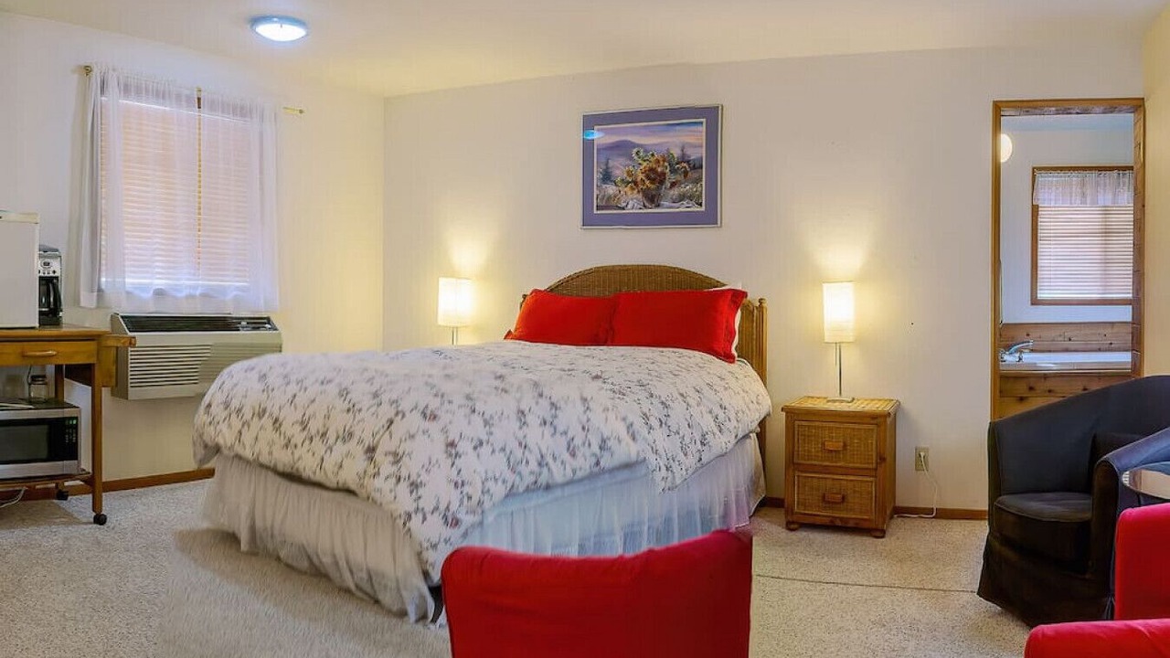 Photo of Bedroom in Ashland