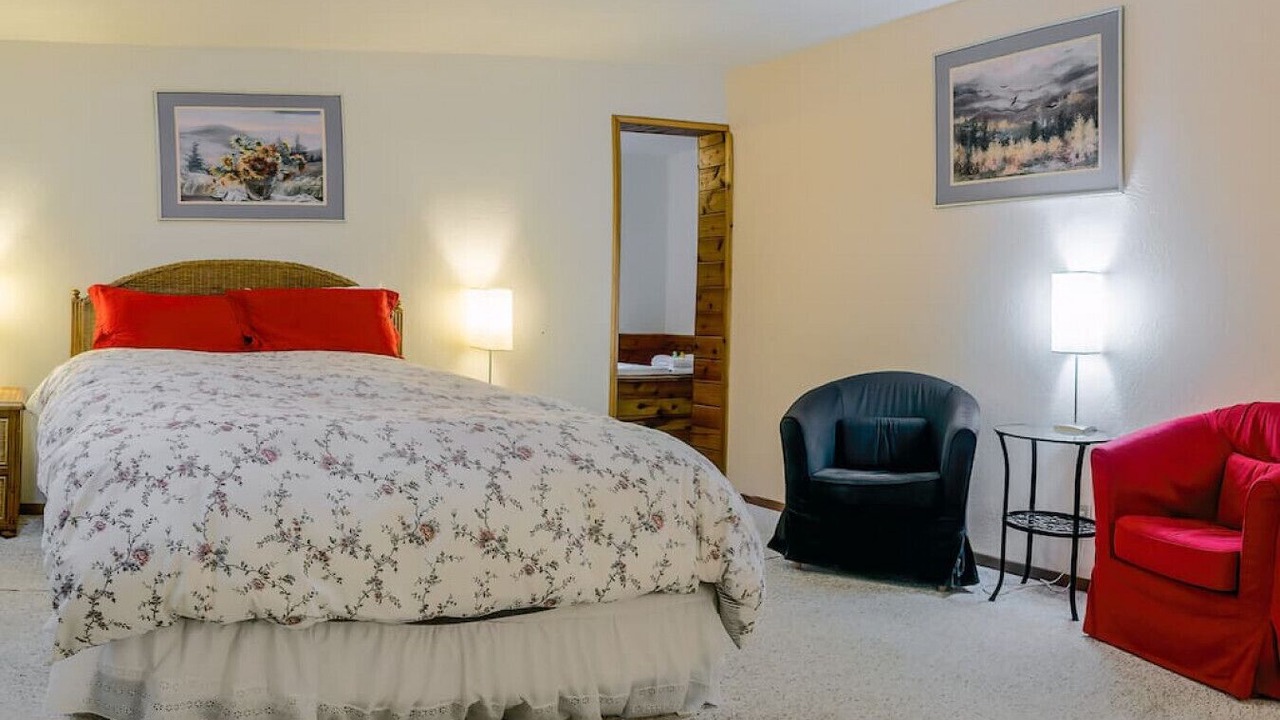 Photo of Bedroom in Ashland