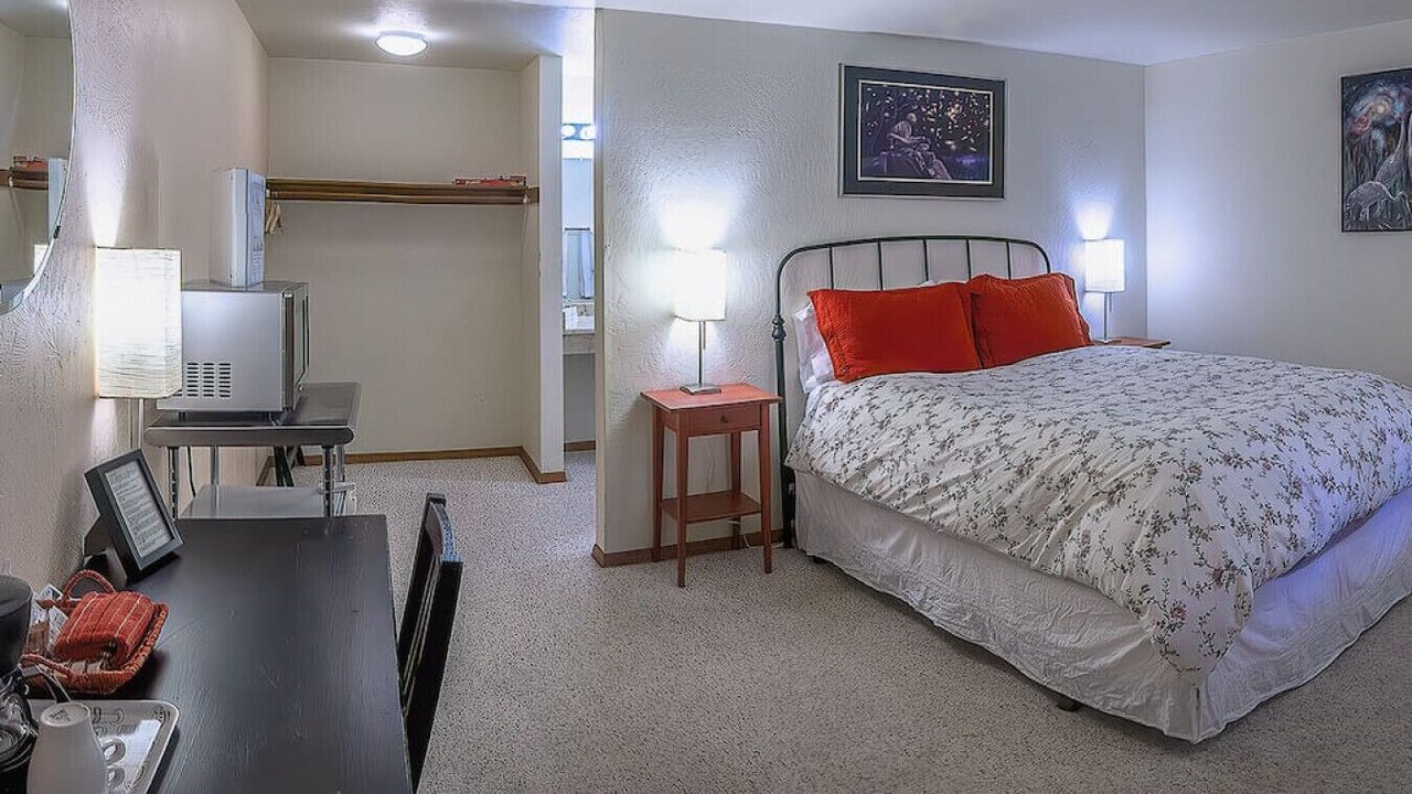 Photo of Bedroom in Ashland