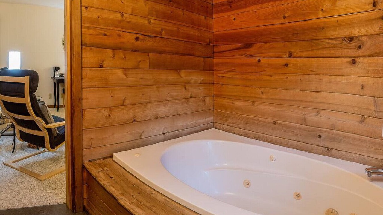 Photo of Bathroom in Ashland