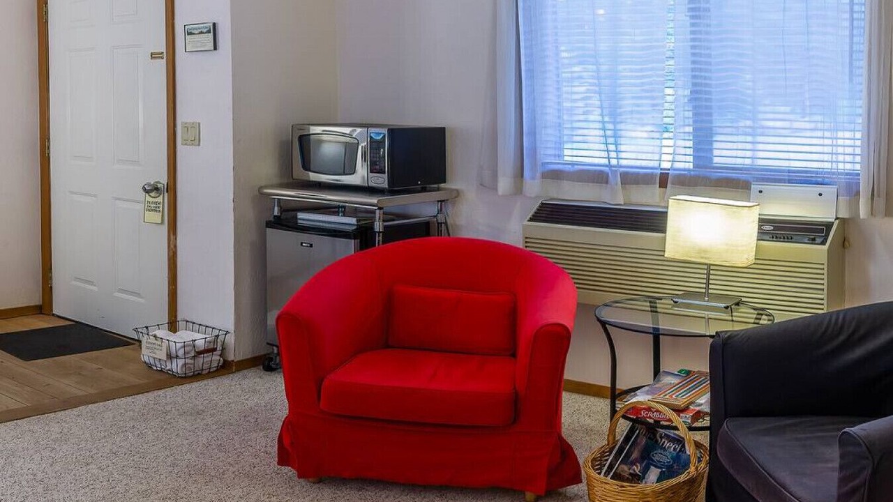 Photo of Livingroom in Ashland